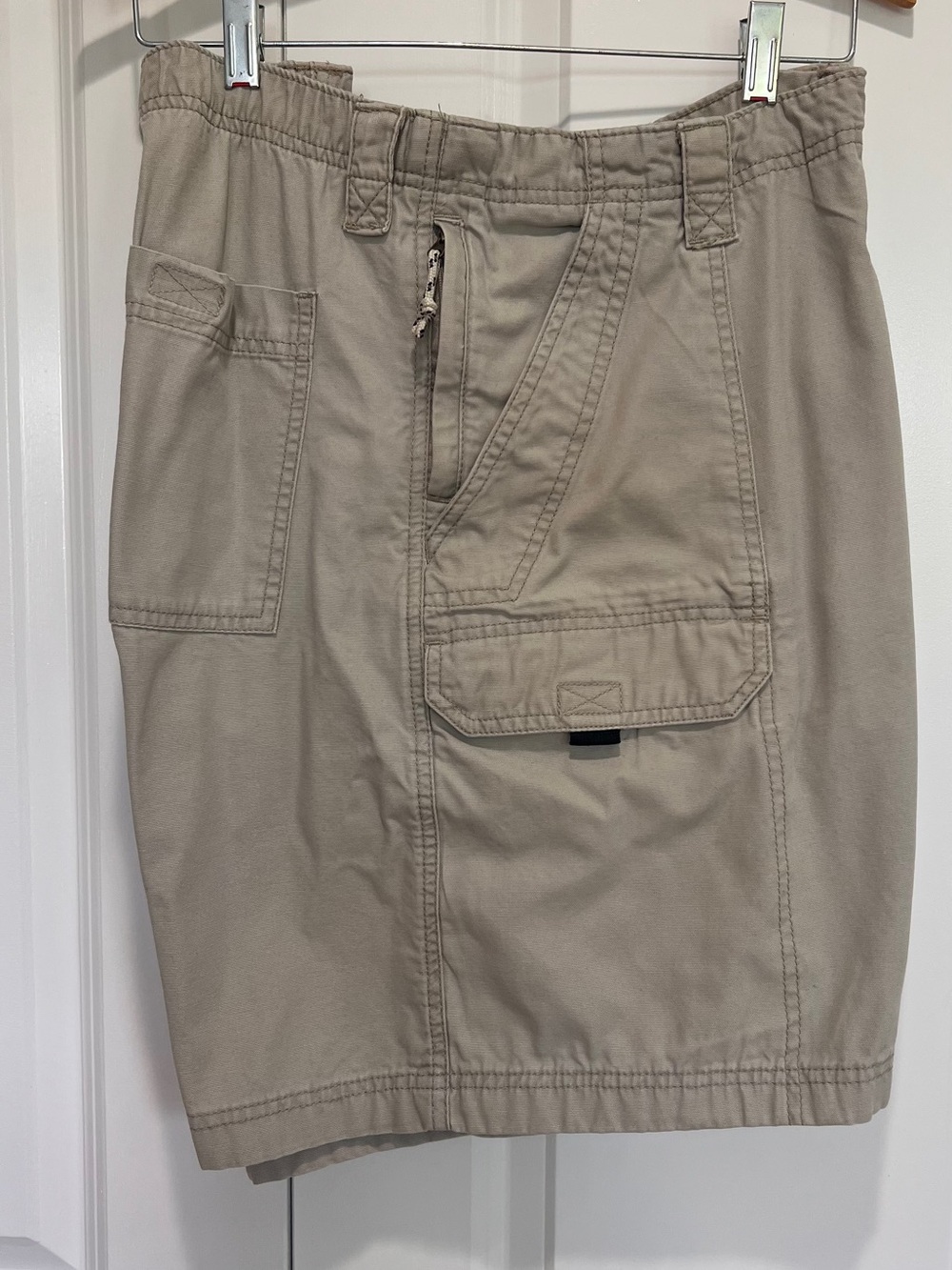 Wrangler Men's Tan Utility Cargo Shorts